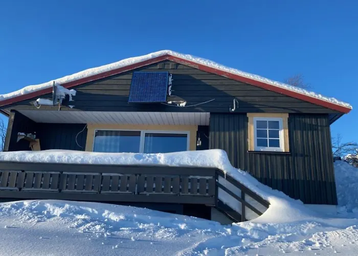 In The Mountain, With Solar Energy بيت للعطل