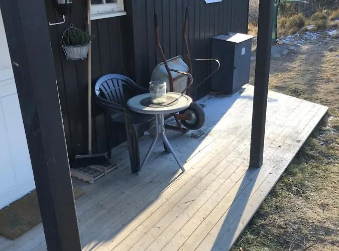 In The Mountain, With Solar Energy * Vollen